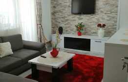 Apartament 3 camere decomandate 65 mp, zona strazii Parang