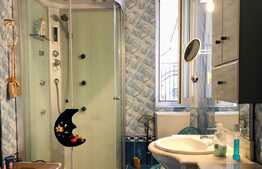 Apartament 3 camere, 85 mp, in zona centrala 