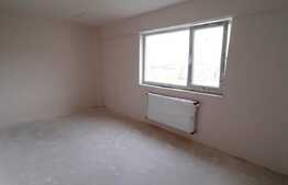 Suprafata generoasa, etaj intermediar, parcare optionala, zona Florilor