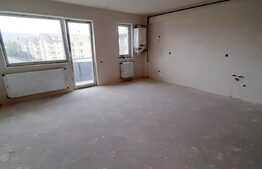 Suprafata generoasa, etaj intermediar, parcare optionala, zona Florilor