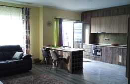 Apartament de lux 3 camere, 80mp, zona Sesul de Sus, parcare!