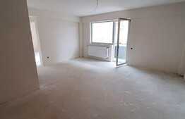 3 camere, bucatarie inchisa, debara, 2 bai, zona Florilor