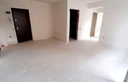 3 camere, bucatarie inchisa, debara, 2 bai, zona Florilor