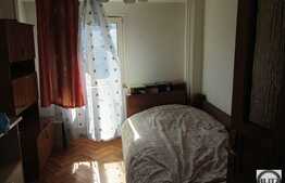 4 camere, decomandate, 110 mp, boxa, garaj, zona strazii Calea Manastur!