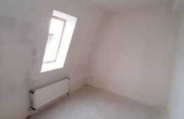 Apartament de vanzare, 59 mp, cu terasa de 25 mp, zona strazii Florilor