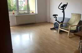 Apartament 2 camere, decomandat, etaj 1, parcare, zona Lidl