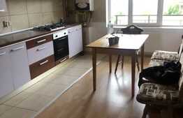 Apartament 2 camere, decomandat, etaj 1, parcare, zona Lidl