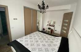 Apartament de lux, 3 camere, 2 bai,garaj, parcare exterioara, zona Subcetate