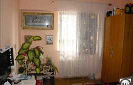 Apartament cu 3 camere de vanzare, 68 mp, decomandat, zona Observatorului