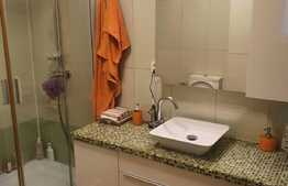 Apartament de lux, intr-o zona retrasa de la agitatie!