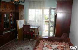 Apartament de vanzare, 3 camere decomandat, 65 mp utili, zona Meteor