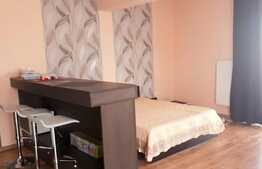 Apartament spatios, 38 mp + 2 balcoane, zona Expo Transilvania