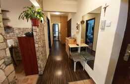 3 camere, etaj intermediar, 65 mp, zona strazii Aurel Vlaicu 