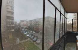 3 camere, etaj intermediar, 65 mp, zona strazii Aurel Vlaicu 