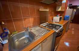 3 camere, semidecomandat, 50 mp, zona Casa Piratilor!