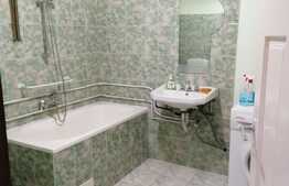 Oportunitate! Casa in centrul orasului, 44 mp utili, teren 575 mp in curte comuna