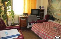 Apartament 3 camere, 60 mp utili, boxa la subsol, zona strazii Caragiale