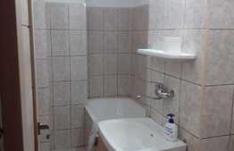 Garsoniera decomandata, parcare, 28 mp, zona strazii Teleorman