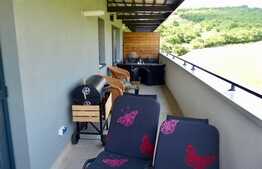 Apartament 3 camere, lux, 70 mp, terasa, zona Donath