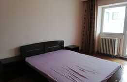 3 camere, decomandat, 70 mp, zona Expo Transilvania. Disponibil cu 1 Septembrie