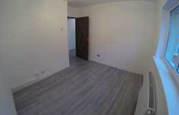 Apartament cu 2 camere decomandate, etaj intermediar, renovat recent!