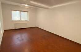 Apartament cu 3 camere, 86 mp, parcare, zona Terra!