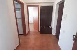 Suprafata generoasa, decomandat, parcare, balcon de 9 mp, etaj intermediar, zona Florilor