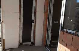 Apartament 2 camere, balcon, semifinisat! Zona strazii Eroilor!