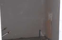 Apartament 2 camere, CF, balcon, semifinisat! Zona strazii Eroilor!