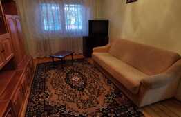 Apartament cu 3 camere, decomandat, 65 de mp si garaj, zona Piata Flora