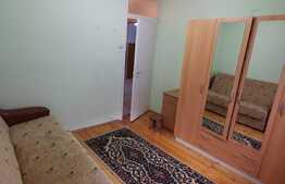 Apartament cu 3 camere, decomandat, 65 de mp si garaj, zona Piata Flora