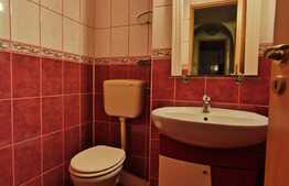 Apartament cu 3 camere, decomandat, 70 de mp, cu loc de parcare, zona Aurel Vlaicu