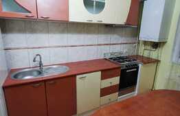 Apartament cu 3 camere, decomandat, 70 de mp, cu loc de parcare, zona Aurel Vlaicu