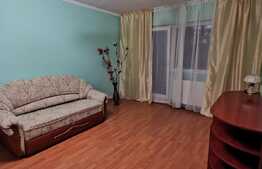 Apartament cu 3 camere, decomandat, 70 de mp, cu loc de parcare, zona Aurel Vlaicu