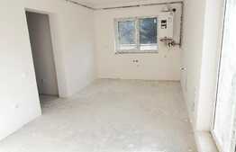 Apartament 3 camere, semidecomandat, 47mp, 40mp terasa, zona Vivo