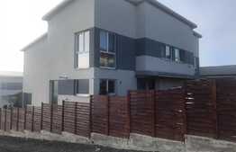 Duplex de vanzare, 127 mp utili, 205 mp teren, Dezmir 