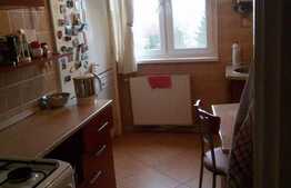 Apartament 4 camere , 82 mp , decomandat, parcare , zona strazii Meziad