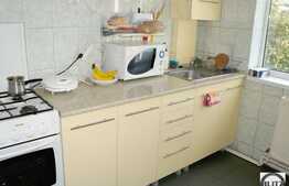 Apartament de inchiriat cu 3 camere,decomandat,  70 mp utili, parcare