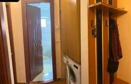 Apartament cu 3 camere, etaj intermediar, in zona centrala Apahida