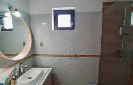 Casa individuala pe un singur nivel, garaj, beci, panouri solare, sat Tauti