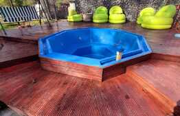 Casa individuala pe un singur nivel, garaj, beci, panouri solare, sat Tauti