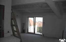 Penthouse in zona Andrei Muresanu semifinisat, 4 camere!