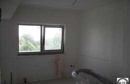 Penthouse in zona Andrei Muresanu semifinisat, 4 camere!