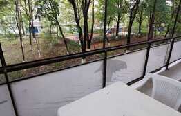 Apartament cu 2 camere, decomandat, 60 de mp, zona Mercur