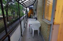 Apartament cu 2 camere, decomandat, 60 de mp, zona Mercur