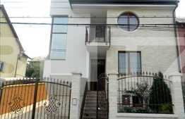 3 camere, 115 mp totul nou la 3 minute de Teatrul National!