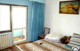 3 camere de vanzare + balcon inchis + loc de parcare in garaj