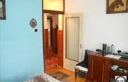 3 camere de vanzare + balcon inchis + loc de parcare in garaj