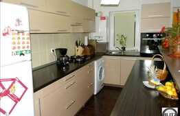 3 camere, 57 mp utili + loc de parcare, zona Eroilor