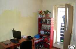 Vanzare apartament cu 2 camere in imobil tip casa, parter